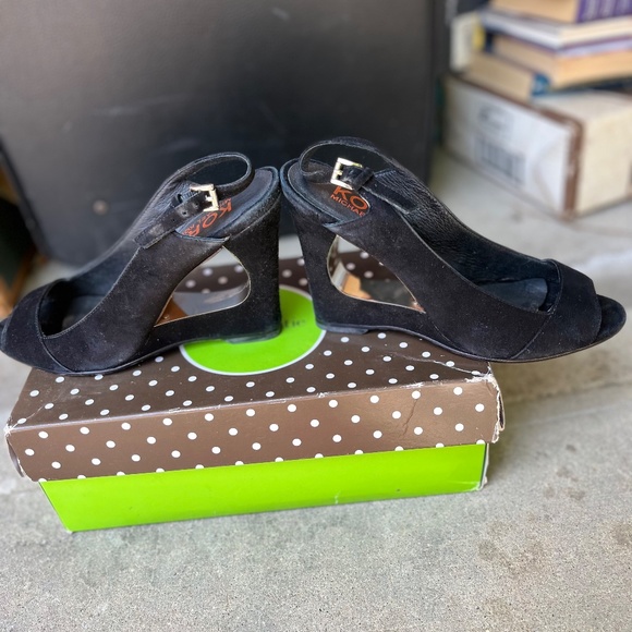 Kors-Michael Kors 7.5 ALL LEATHER w/ leather sole slingback wedge heels *Unique* - Picture 2 of 7